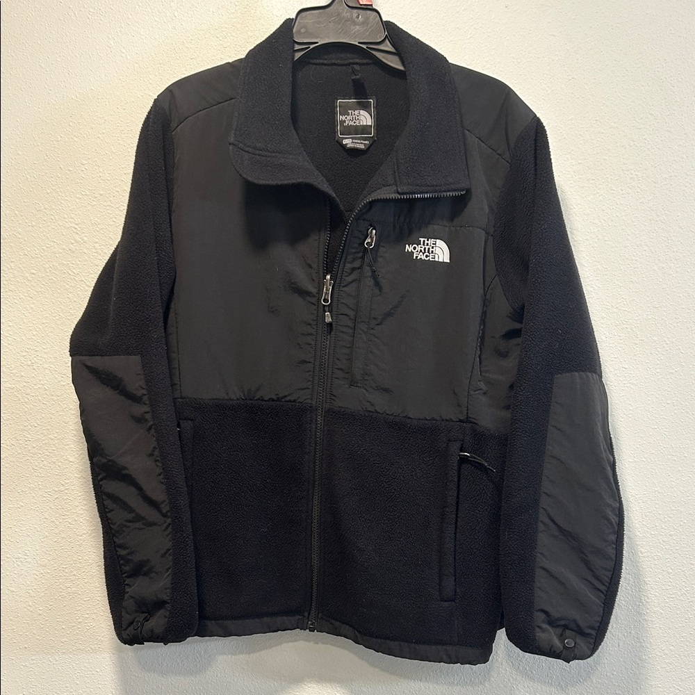 The North Face Women’s Black Performance Jacket